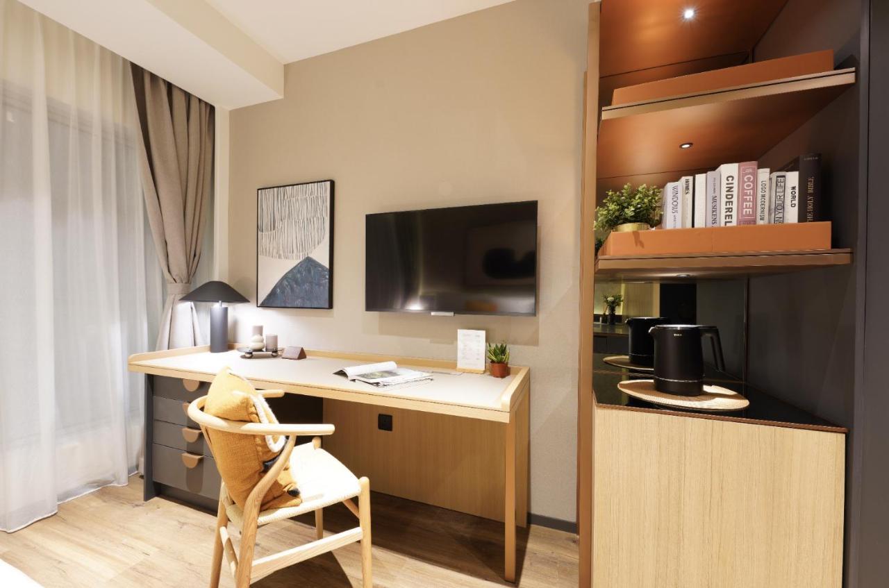 แดช ลีฟวิง ออน แพรต Hotel ฮ่องกง ภายนอก รูปภาพ